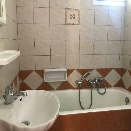 Natalia Nocleg ze śniadaniem Poros (Kefalonia)