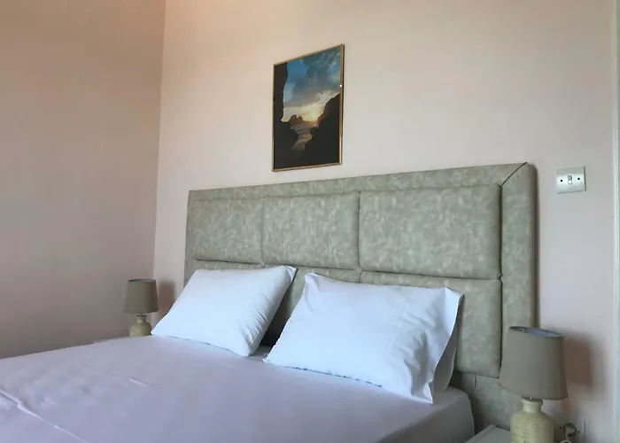 Natalia Bed & Breakfast 3*